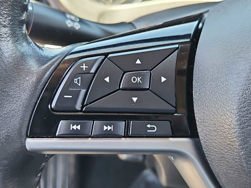 Used 2023 Nissan Altima 2.5 SV w/ SV Premium Package FWD image 23