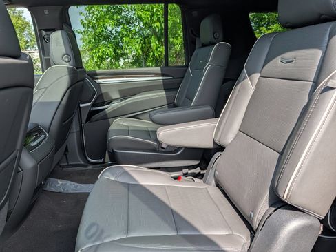 New 2026 Cadillac Escalade ESV Luxury w/ Touring Package AWD/4WD image 29