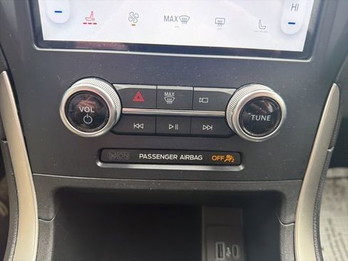 Used 2023 Ford Edge SEL image 32