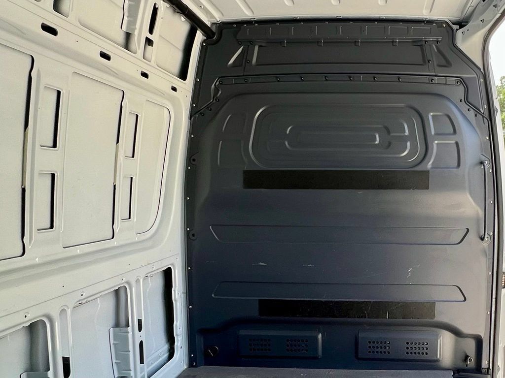 Used 2025 Mercedes-Benz Sprinter 2500 image 36