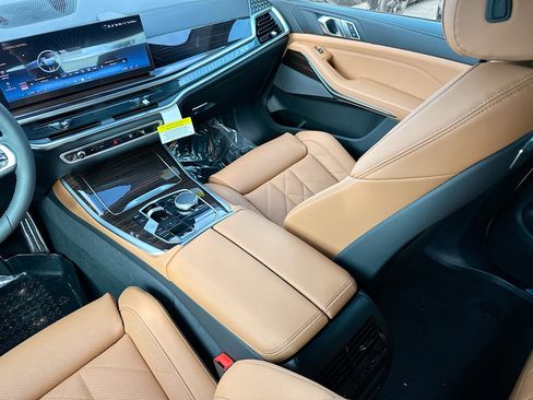 New 2026 BMW X5 sDrive40i w/ M Sport Package image 18