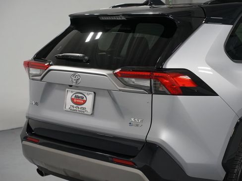 Certified 2025 Toyota RAV4 XSE AWD/4WD image 9
