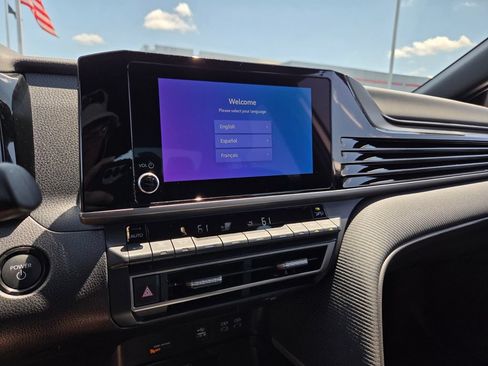 Certified 2025 Toyota Camry SE w/ Convenience Package FWD image 21