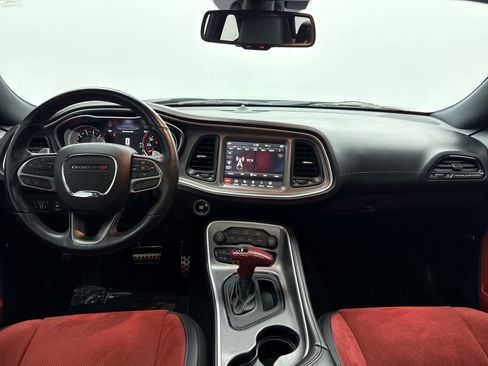 Used 2022 Dodge Challenger GT w/ Plus Package image 14