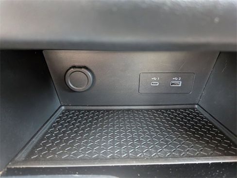 Certified 2024 Nissan Pathfinder SV image 18