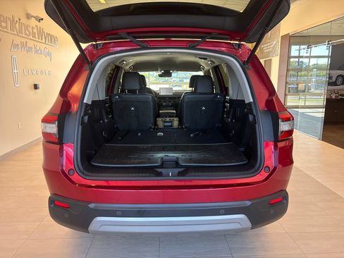 Certified 2025 Honda Pilot EX-L image 10