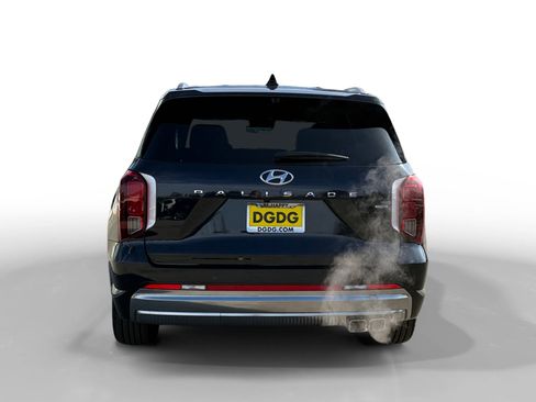 Certified 2025 Hyundai Palisade Calligraphy image 4