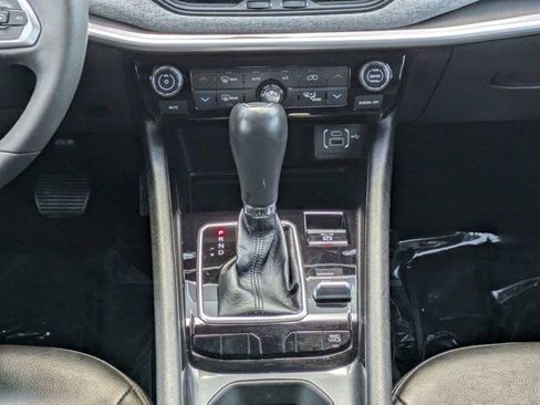 Used 2023 Jeep Compass Latitude w/ Convenience Group AWD/4WD image 20