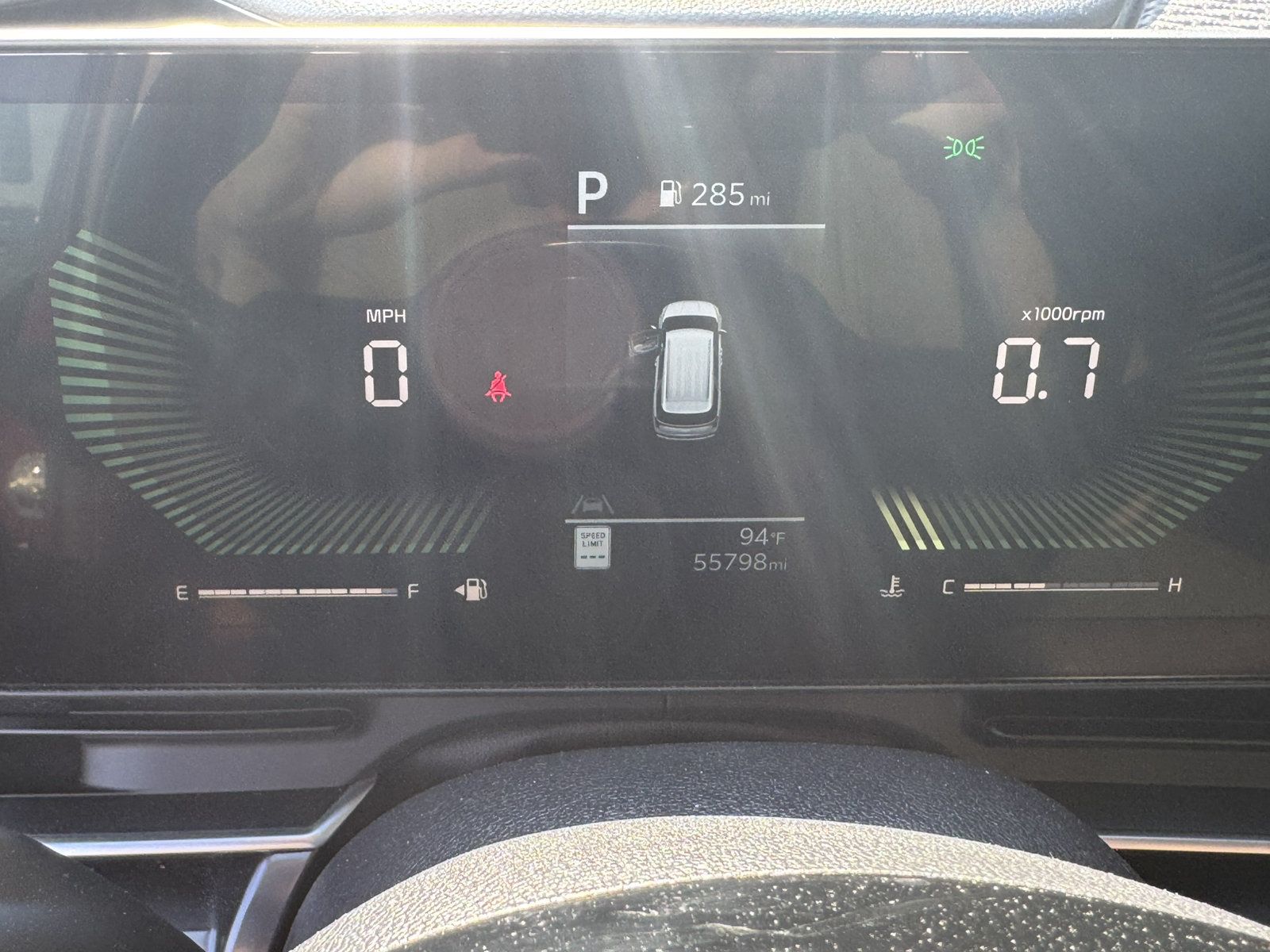 Used 2025 Kia Carnival FWD image 33