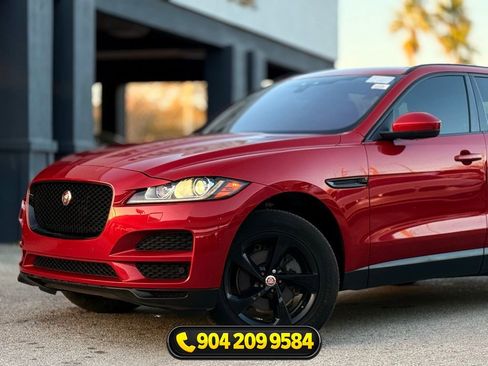 Used 2020 Jaguar F-PACE Premium image 2