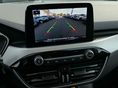 Used 2022 Ford Escape SE w/ SE Sport Appearance Package image 22