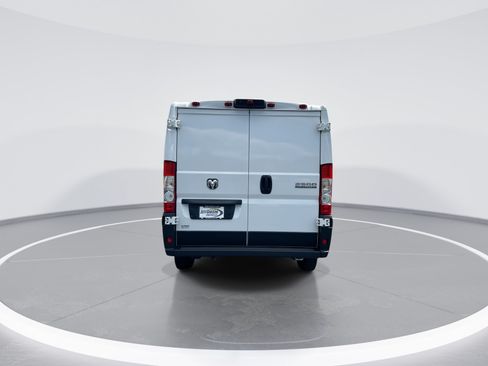 Used 2025 RAM ProMaster 2500 w/ Convenience Group FWD image 8