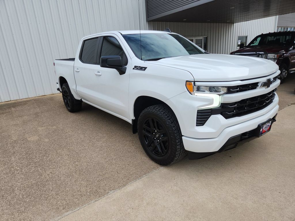 Used 2024 Chevrolet Silverado 1500 RST AWD/4WD image 1