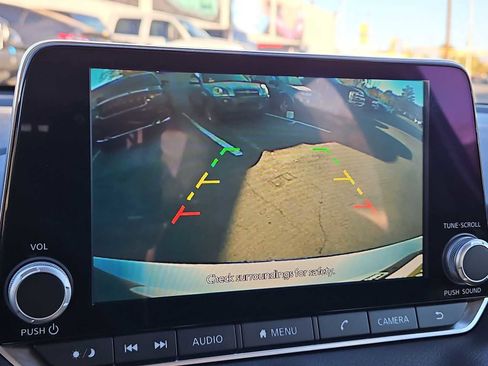 Used 2022 Nissan Sentra SV image 27