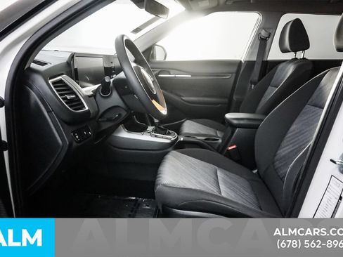 Used 2026 Kia Seltos LX FWD image 16