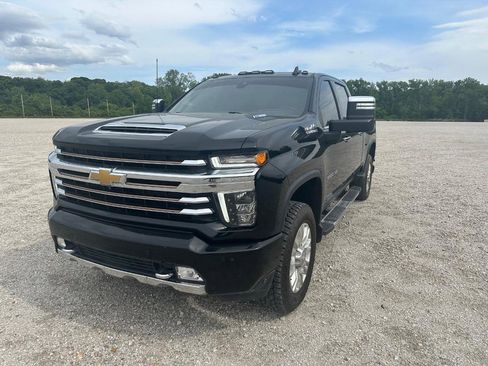 Used 2021 Chevrolet Silverado 2500 High Country w/ Z71 Off-Road Package AWD/4WD image 16