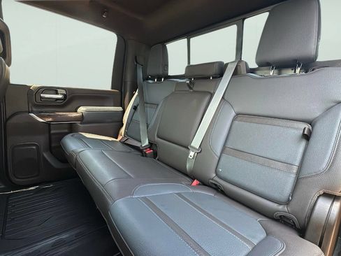 Used 2022 GMC Sierra 3500 Denali AWD/4WD image 32