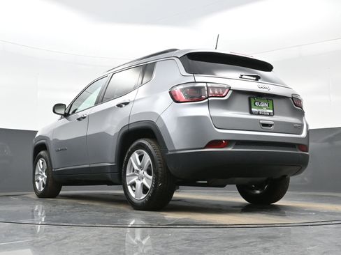 Used 2022 Jeep Compass Latitude w/ Convenience Group image 28