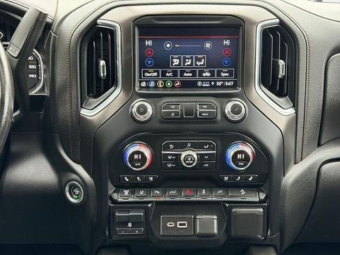 Used 2021 GMC Sierra 3500 AT4 w/ AT4 Premium Plus Package AWD/4WD image 24