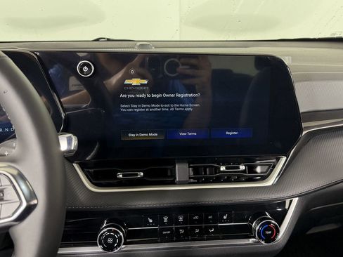 New 2026 Chevrolet Equinox LT w/ Safety and Technology Package FWD image 12