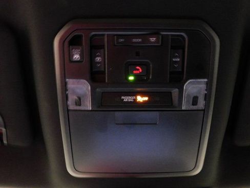 Used 2025 Toyota Tundra Limited image 33