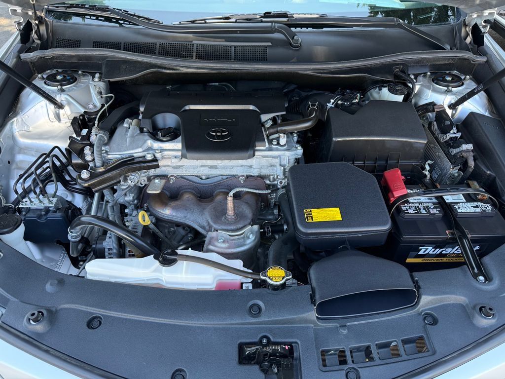 Used 2013 Toyota Camry SE FWD image 10