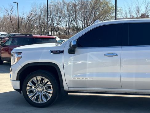 Used 2022 GMC Sierra 1500 Denali w/ Denali Premium Package image 7