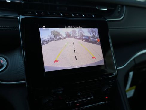 New 2025 Jeep Grand Cherokee Laredo w/ MOPAR Finishing Package image 26