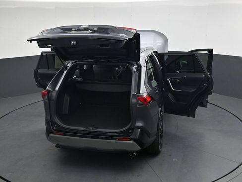 Used 2023 Toyota RAV4 SE AWD/4WD image 46