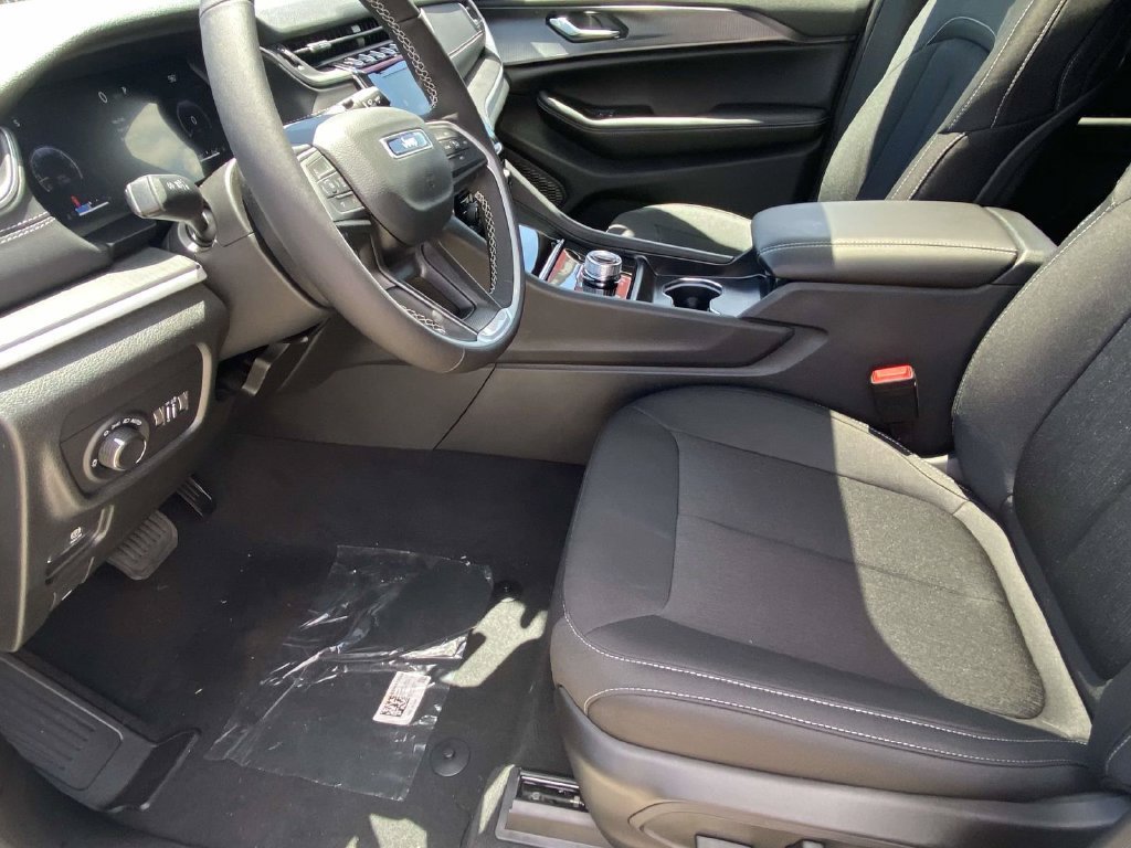 New 2026 Jeep Grand Cherokee Laredo X RWD image 41