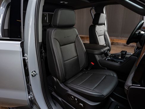 Used 2025 GMC Sierra 1500 Denali image 31