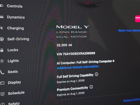 Used 2024 Tesla Model Y Long Range AWD/4WD image 26