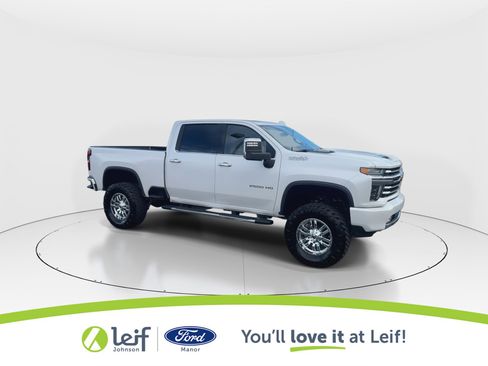 Used 2020 Chevrolet Silverado 2500 High Country w/ Z71 Off-Road Package image 2