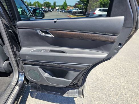 Used 2024 Genesis GV80 2.5T AWD/4WD image 14