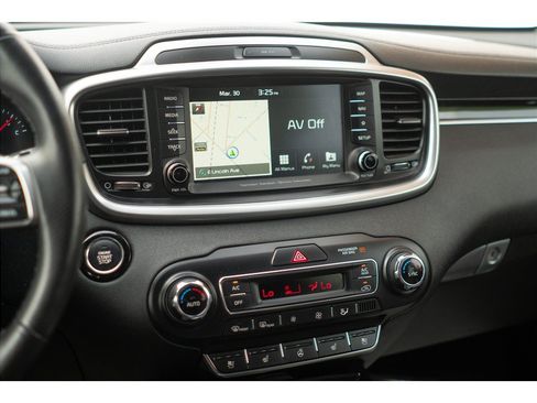 Used 2019 Kia Sorento SX FWD image 17