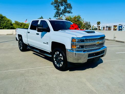 Used 2019 Chevrolet Silverado 2500 W/T w/ Snow Plow Prep Package image 3