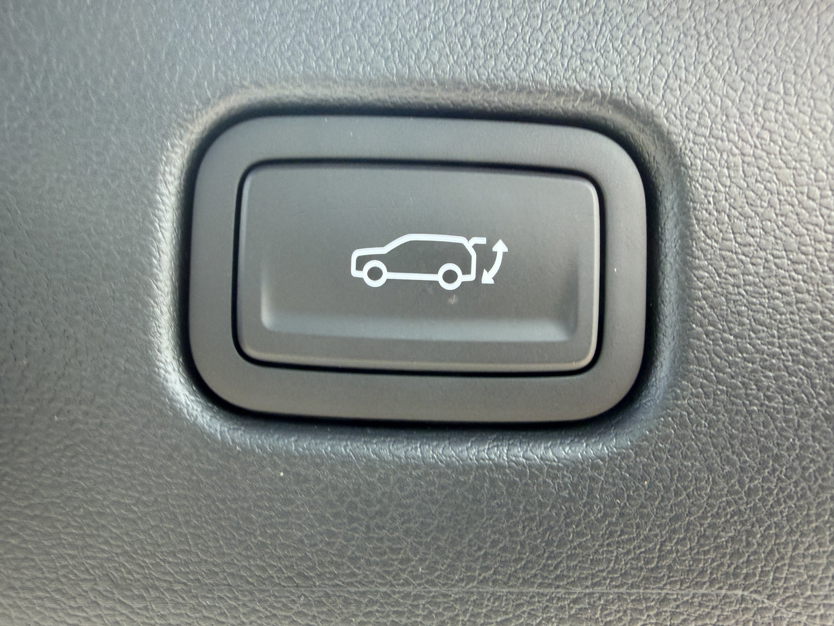 New 2026 Hyundai Kona Limited FWD image 10