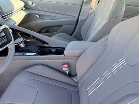 New 2026 Hyundai Elantra SEL Sport Premium FWD image 30