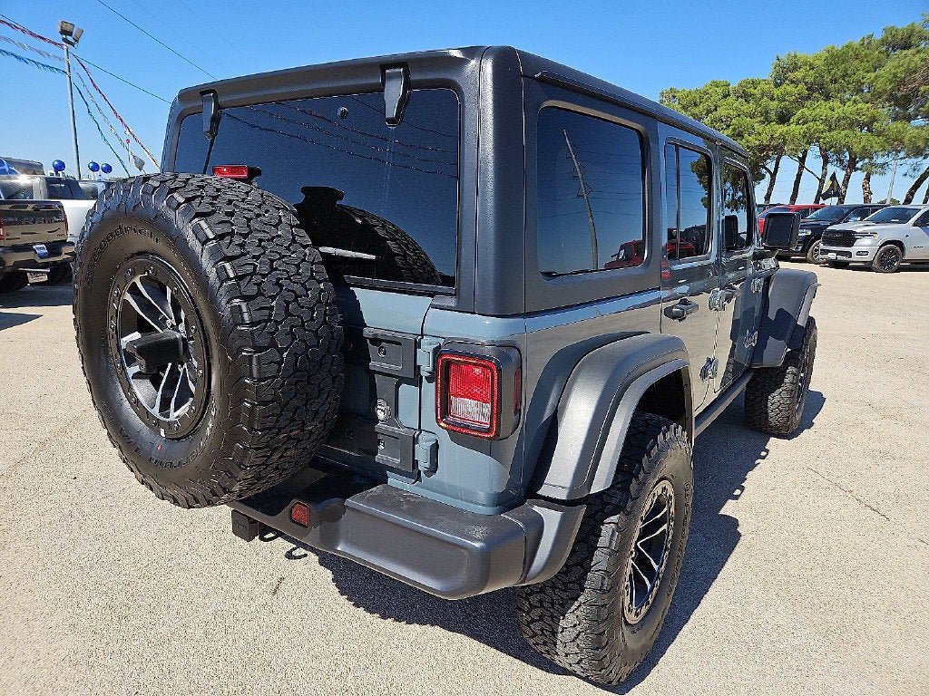 Used 2026 Jeep Wrangler Unlimited Sport AWD/4WD image 7