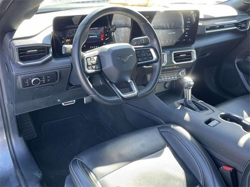 Certified 2025 Ford Mustang Premium image 4