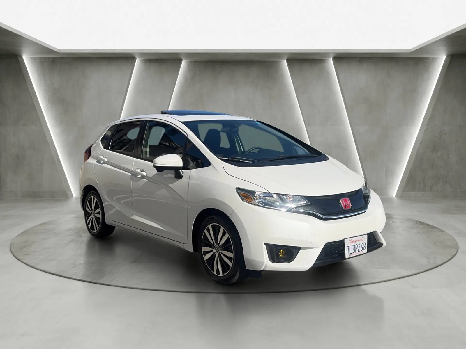 Used 2015 Honda Fit EX image 1