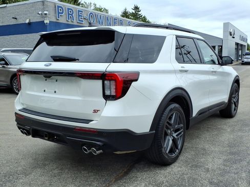 Certified 2025 Ford Explorer ST w/ Sun And Sound Package AWD/4WD image 4