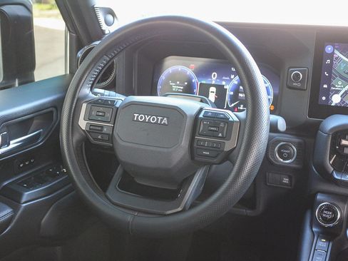 Used 2025 Toyota Land Cruiser image 16