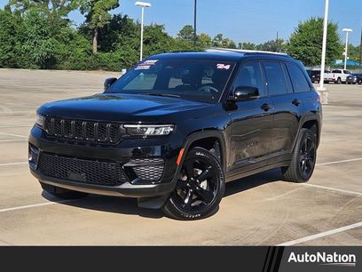 Used 2024 Jeep Grand Cherokee Altitude