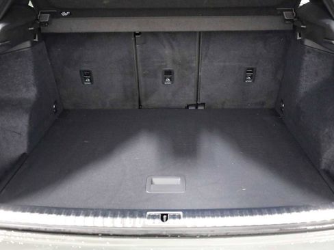 Certified 2025 Audi Q3 2.0T Premium w/ Convenience Package image 39