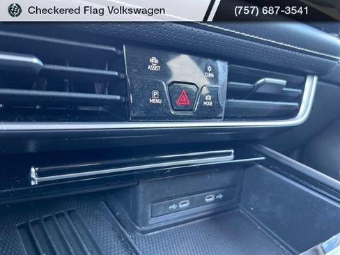 Used 2026 Volkswagen Atlas SE AWD/4WD image 41