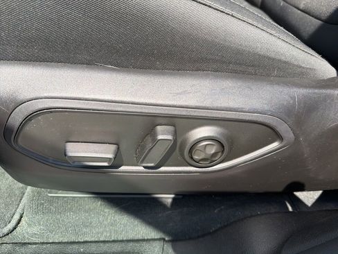 Used 2025 Jeep Grand Cherokee Laredo X w/ Luxury Tech Group I image 14