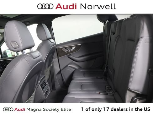 Used 2024 Audi Q7 2.0T Premium w/ Convenience Package AWD/4WD image 24