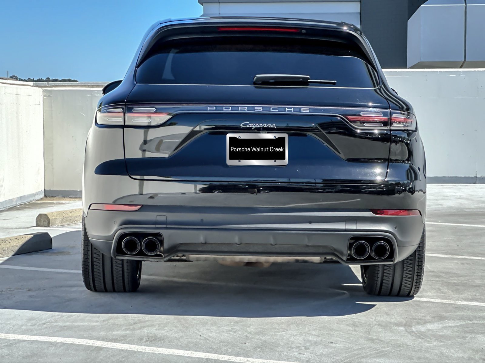 Used 2023 Porsche Cayenne AWD/4WD image 8