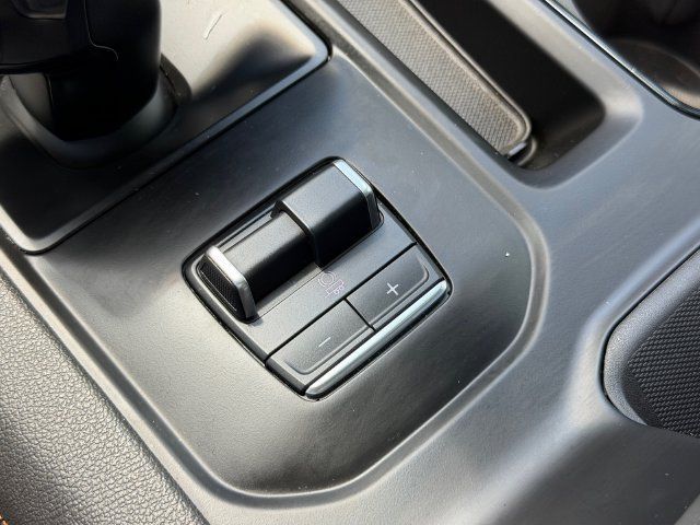 Used 2022 GMC Sierra 1500 AT4 w/ AT4 Premium Package AWD/4WD image 32